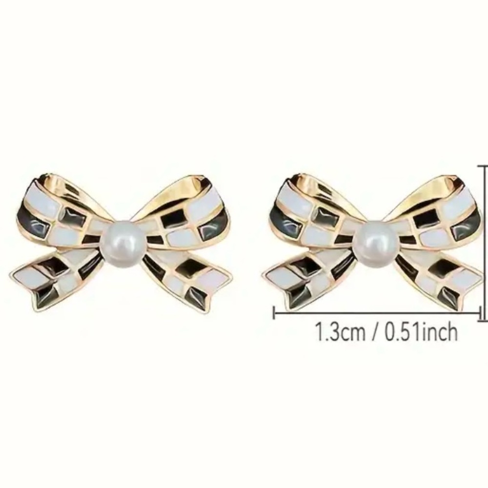 Checkerboard Bow‎ Stud Earrings New in packaging. Gold trim.
